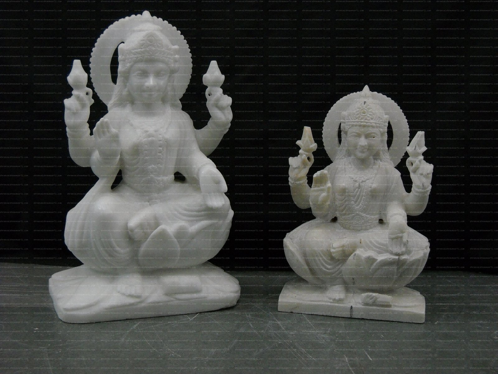 Laxmi Ji Marble Moorti